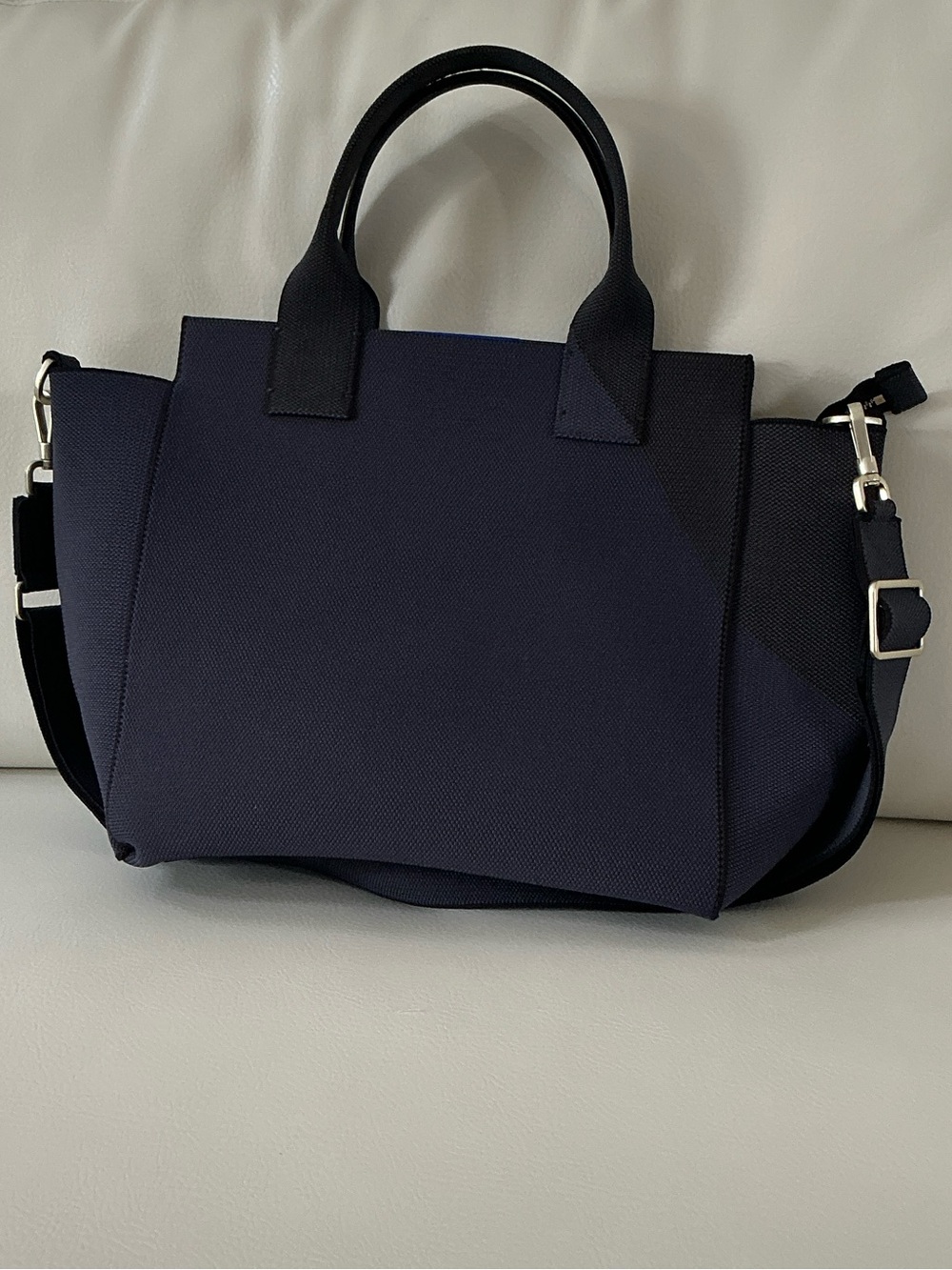 NWOT Rothy's Navy Structured Tote with Removable Strap - Picture 4 of 4